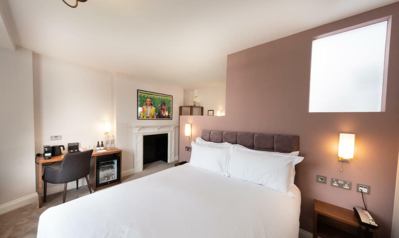 The Kings Arms Hotel Kingston upon Thames  Buitenkant foto