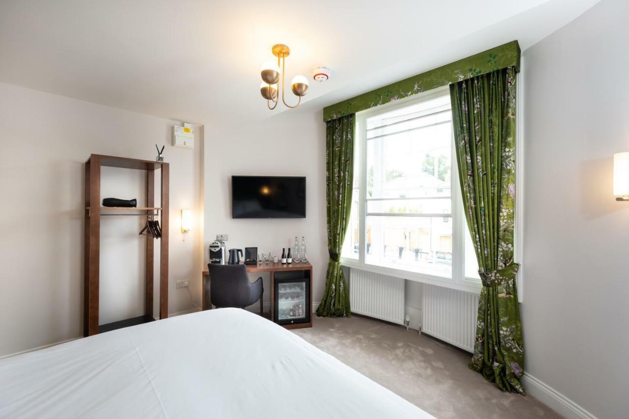The Kings Arms Hotel Kingston upon Thames  Buitenkant foto